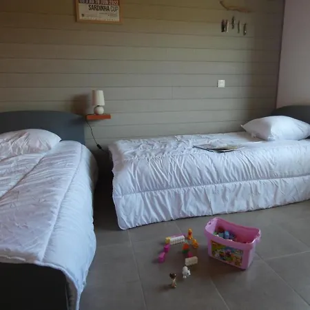 Maison Renovee De 112m², 4 Chambres, A 800m Des Plages, Avec Jardin, Proche Commerces. - Fr-1-540-188 Prázdninový dům *