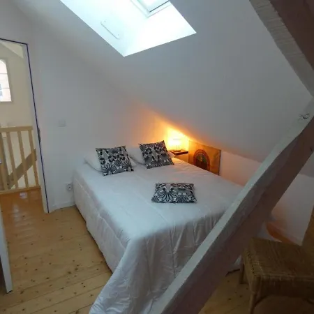 Holiday home Maison Renovee De 112m², 4 Chambres, A 800m Des Plages, Avec Jardin, Proche Commerces. - Fr-1-540-188 *