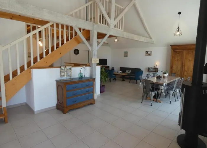 Maison Renovee, 8 Pers, Animaux Admis, Jardin - Fr-1-540-188 * ノートル・ダム・ド・モン